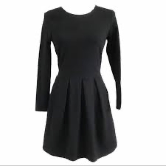 ARITZIA Talula, Size 2, Lambeth Mini Dress in Black - Picture 1 of 7